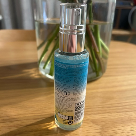 ST. TROPEZ Self Tan Purity Bronzing Water Face Mist - Picture 2 of 4